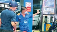 Bộ Tài chính tiếp tục đề nghị giao Bộ Công thương toàn quyền quản lý xăng dầu