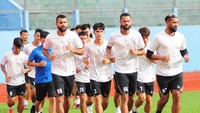 Buổi tập đầu tiên của Khánh Hòa trong năm Quý Mão 2023. ẢNH: MINH SƠN