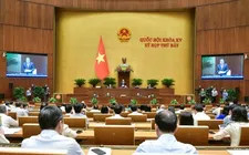 Thúc đẩy những “toa tàu chậm”