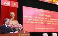 Bộ trưởng Bộ GD-ĐT Nguyễn Kim Sơn phát biểu tại hội nghị