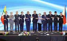 Tìm giải pháp giảm căng thẳng Campuchia - Thái Lan