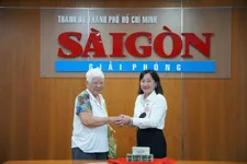 Trao trọn yêu thương: Sức mạnh Đại Đoàn kết của người Việt sau lũ 