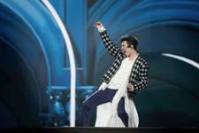 Dimash Kudaibergen: Tại sao cả thế giới “phát cuồng” trước một giọng hát?
