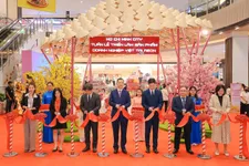 Đại diện AEON Việt Nam và ITPC thực hiện nghi thức khai mạc sự kiện