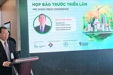 Đại diện ban tổ chức chia sẻ thông tin tại buổi họp báo