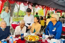 Xổ số kiến thiết Đồng Tháp: Ấm áp nghĩa tình buổi họp mặt tri ân người bán vé số lẻ