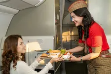 Thưởng thức trọn vị tết trên độ cao 10.000 mét cùng Vietjet