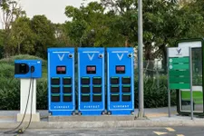 Khách hàng chốt cọc sớm xe VinFast Viper: “Giá bán quá tốt, nuôi xe không phải nghĩ”