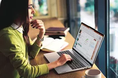 Lenovo ra mắt thế hệ laptop cao cấp