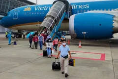 Giá vé máy bay hè bắt đầu 'hạ nhiệt'