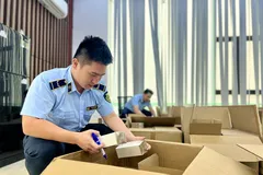 Tiktok Phan Thủy Tiên nghi bán nước hoa không rõ nguồn gốc