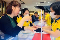 Vàng nhẫn lên đỉnh cao mới 85,7 triệu đồng một lượng