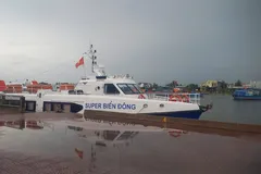 Tạm ngừng xuất tàu tuyến Sa Kỳ - Lý Sơn do bão số 12