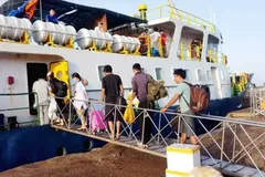 Tạm dừng khai thác tàu cao tốc Phú Quý – Phan Thiết dịp Tết Dương lịch 2026 do sóng lớn