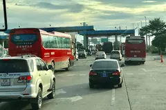 Hơn 812.000 ô tô dán thẻ E tag thu phí không dừng