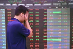 Lỗ nặng khi mua cổ phiếu ngân hàng tháng 7