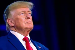 Ông Trump nhận tin tốt ở giữa vòng xoáy lao lý