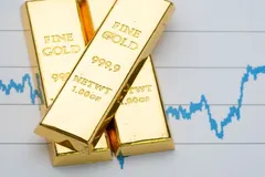 Vàng thế giới 1/4: Vàng tăng vọt lên mức kỷ lục trên 3.100 USD