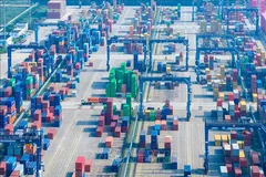 Quang cảnh cảng hàng hóa tại tỉnh Giang Tô, Trung Quốc. Ảnh: THX/TTXVN