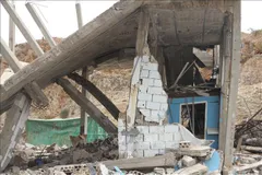 Ngôi nhà bị phá hủy sau cuộc không kích của Israel xuống thị trấn Aitaroun, miền Nam Liban ngày 13-11. Ảnh minh họa: TTXVN