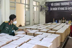 Lực lượng quân sự TPHCM chăm lo hài cốt người mất do Covid-19. Ảnh: HOÀNG HÙNG