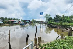 Bờ sông Tiền, khu vực thuộc huyện Cái Bè, tỉnh Tiền Giang thường xuyên xảy ra sạt lở