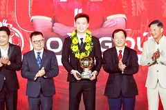 Gala trao giải Quả bóng vàng Việt Nam 2025: Những ngôi sao sân cỏ lan tỏa tinh thần nhân ái