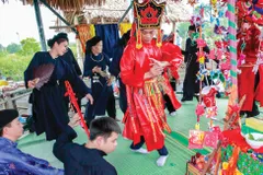 Vũ điệu thần tiên hát Then
