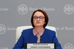 Elvira Nabiullina: Người lái con tàu kinh tế Nga