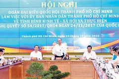 Chủ tịch nước Nguyễn Xuân Phúc phát biểu trong buổi làm việc với TPHCM. Ảnh: VIỆT DŨNG