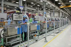 Tiếp tục cải cách thể chế, cải thiện môi trường kinh doanh từ bộ ngành đến địa phương, và tạoniềm tin cho DN. 