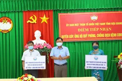 Hậu Giang: 2 em nhỏ đập heo đất ủng hộ Quỹ phòng, chống dịch Covid-19