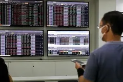 Mất 14 điểm, VN-Index thủng mốc 1.500 điểm