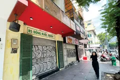 Nhiều mặt bằng ở các tuyến đường trung tâm TPHCM vẫn bị bỏ trống.