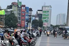 Lộ trình cấm xe xăng tác động thế nào tới thị trường ôtô, xe máy Việt Nam?