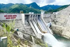 Hồ Ngòi Giành dự kiến xả lũ từ 14 giờ ngày 25-7. Ảnh: Trường Quân.