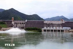 Nhà máy Thủy điện Sơn La mở 1 cửa xả đáy để xả lũ