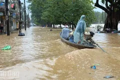 Bộ Y tế yêu cầu kiểm soát chất lượng an toàn thực phẩm cho người dân vùng lũ