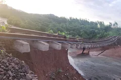 Ngành đường sắt bị thiệt hại nặng vì 3 cơn bão đổ bộ liên tiếp 