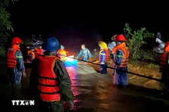 Thủy điện xả lũ, Đắk Lắk di dời hàng trăm hộ dân trong đêm