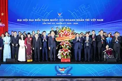 Ủy ban Hội Doanh nhân trẻ Việt Nam khóa VIII ra mắt Đại hội.
