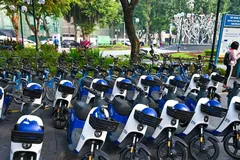 Trải nghiệm miễn phí xe điện 2 bánh công cộng tại Hà Nội