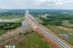 Dự án hoàn thành sẽ rút ngắn thời gian di chuyển từ Quảng Ngãi đến Gia Lai, giảm tải về áp lực giao thông cho Quốc lộ 1. (Ảnh: Quốc Khánh/TTXVN) 