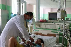 Bộ Y tế điều tra vụ gần 100 người ngộ độc sau ăn bánh mỳ ở TPHCM