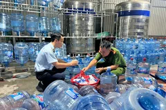 Hiện trường làm nước Lavie giả