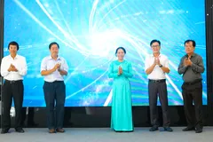 Lãnh đạo tỉnh Sóc Trăng và Trường ĐH Cần Thơ thực hiện nghi thức công bố vận hành hệ thống ISO điện tử