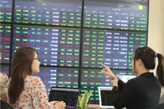 Kỷ lục gần 86.000 tỷ đồng đổ vào chứng khoán