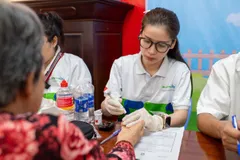 Pharmacity chăm sóc sức khỏe người có công tại Quảng Trị