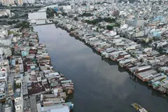 Di dời nhà trên kênh rạch của TPHCM ước đạt 85,35% 