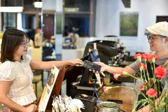 ‘Đo ni đóng giày’ giải pháp chuyển đổi số cho tiểu thương